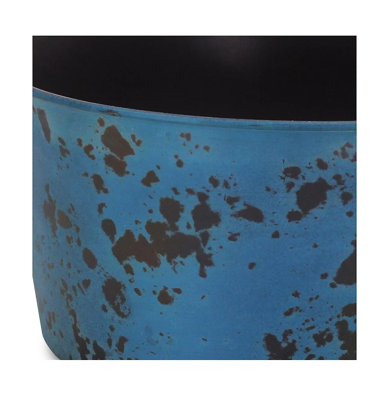Sturdy Round Plastic Flower Pot for Patio Balcony and Yard Outdoor Decor
