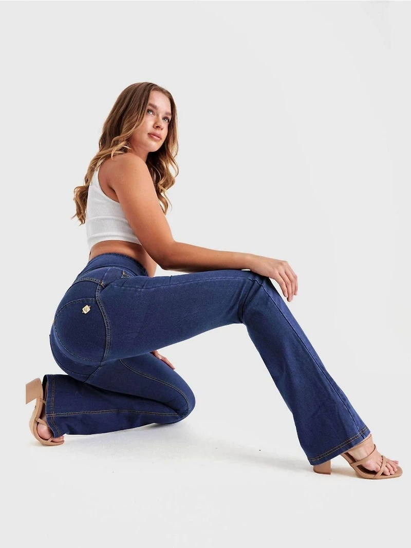 Freddy Women's Super High-Rise Sculpting Flare Jeans