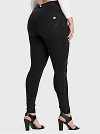 Freddy Women's Curvy High-Rise Sculpting Skinny Jeans