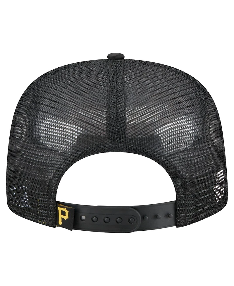 New Era Men's Black Pittsburgh Pirates Retro Satin Script Golfer Adjustable Hat