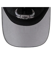 New Era Men's Black Chicago Bulls Pigment Dyed 9TWENTY Adjustable Hat