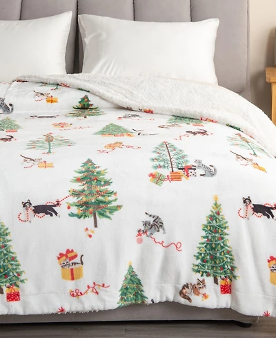 Linery & Co. Velvet Plush Fleece Reversible Sherpa Holiday Printed Throw
