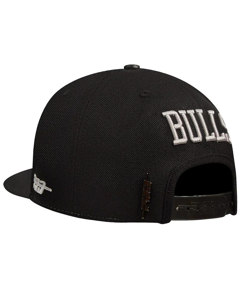 Pro Standard Men's Cream Chicago Bulls French Terry Snapback Hat