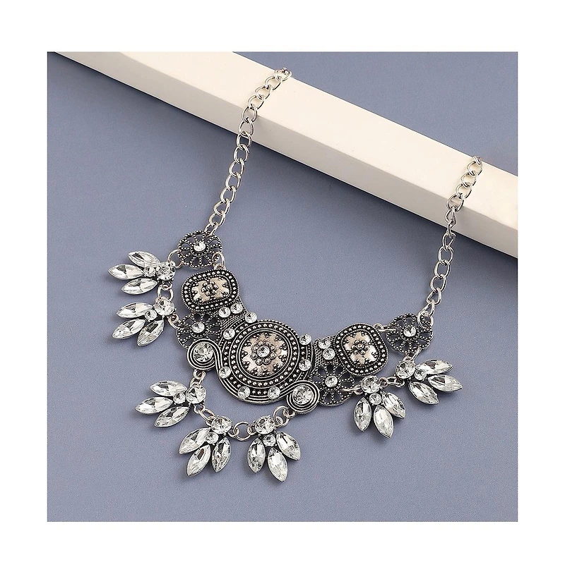 Sohi Women's Blue Circular Foliage Drop Statement Necklace