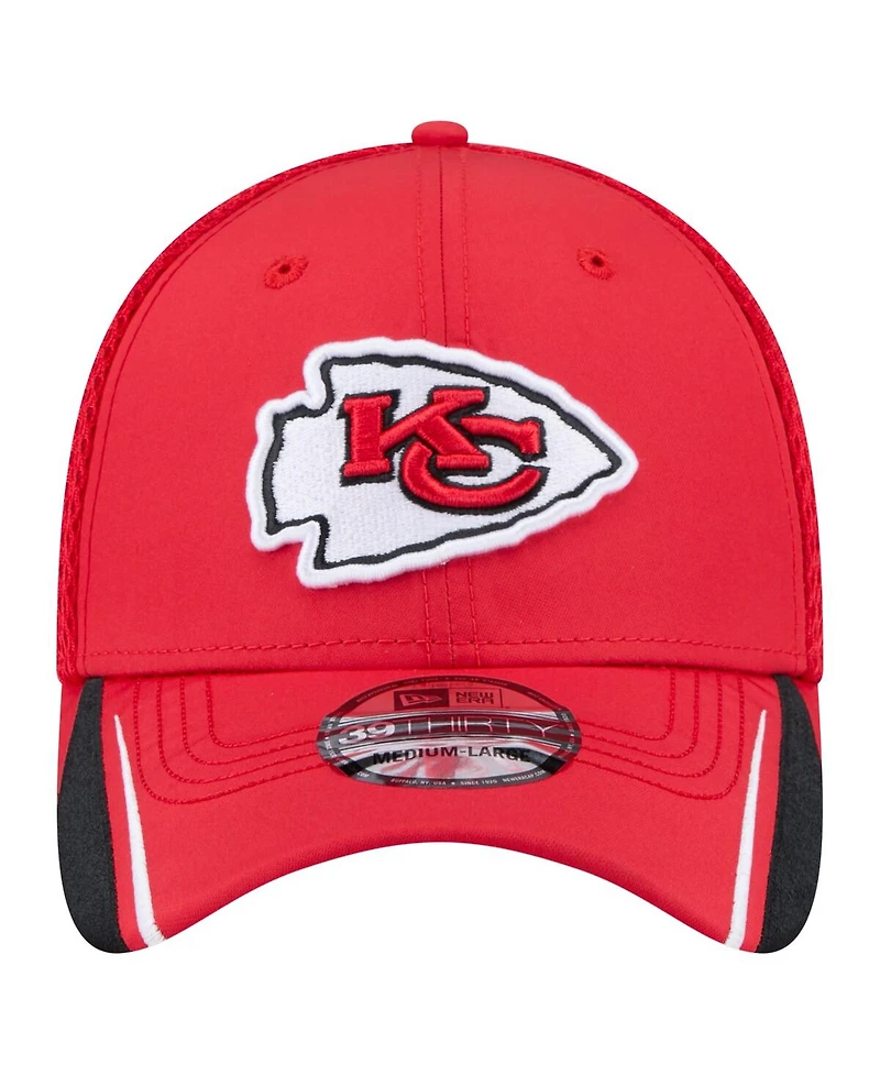 New Era Men's Red Kansas City Chiefs Game Day Linear 39THIRTY Flex Hat