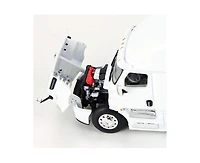 Die Cast Promotions (DCP) 1/64 White 2018 Freightliner Cascadia Sleeper & Utility Trailer W/ Skirts, DCP By First Gear