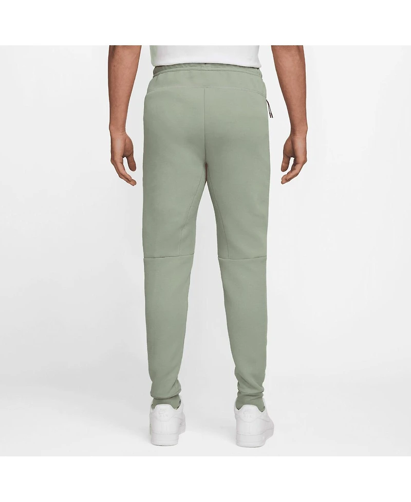 Nike Men's Green Chelsea Tech Fleece Joggers Pants
