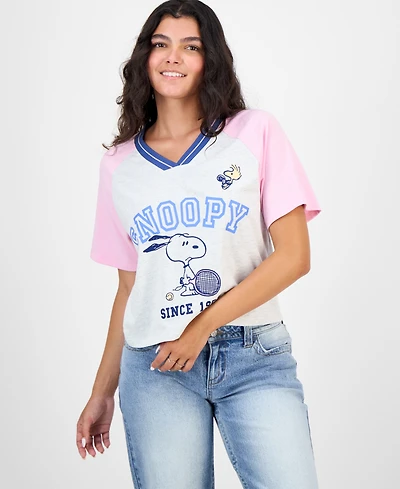 Love Tribe Juniors' Snoopy Tennis V-Neck T-Shirt
