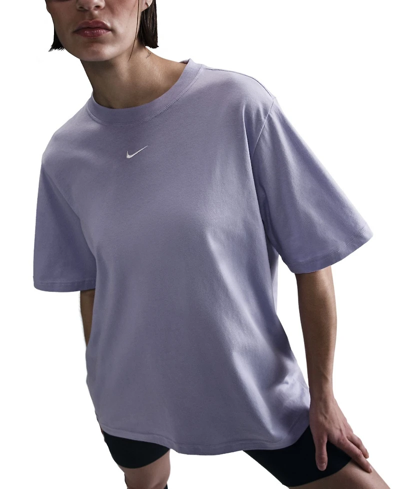Nike Women's Sportswear T-Shirt
