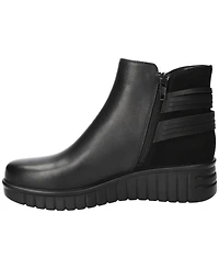 Bella Vita Women's Sueann Round Toe Ankle Booties