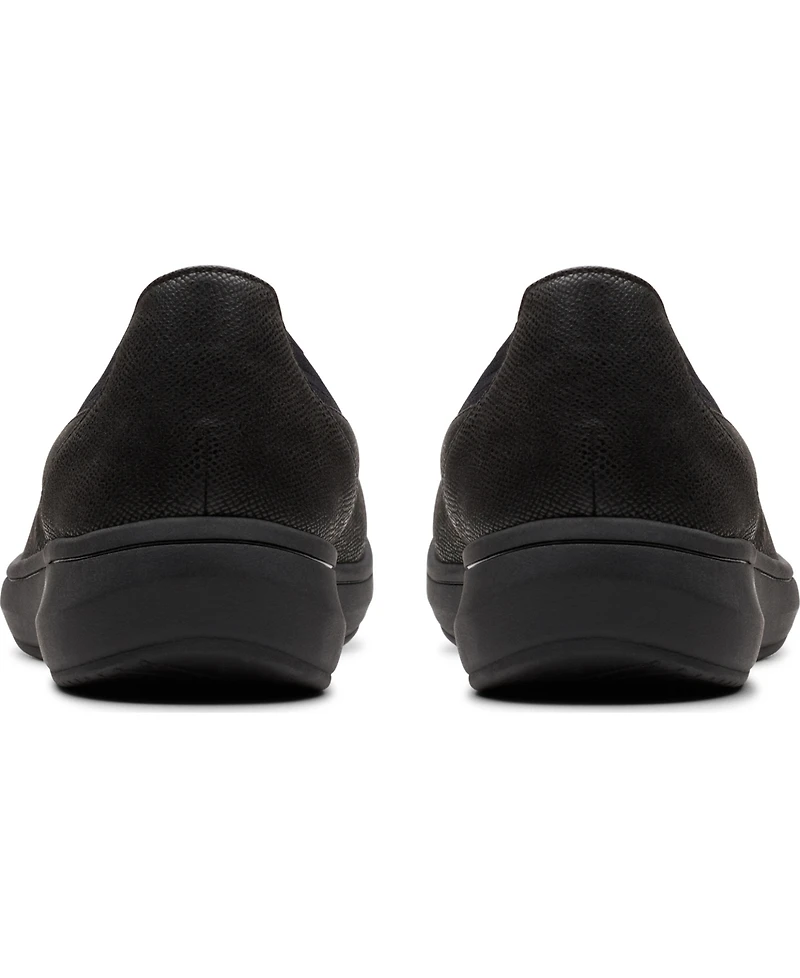 Clarks Women's Cloudsteppers Breeze Sky Air Slip On Shoes