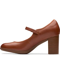 Clarks Women's Bayla Lily Riptape Dress Pumps