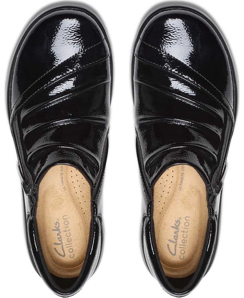 Clarks Women's Kaetlyn Mila Round Toe Flats