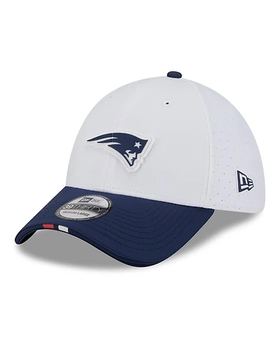 New Era Men's White/Navy England Patriots 2025 Nfl Training Camp 39THIRTY Flex Hat