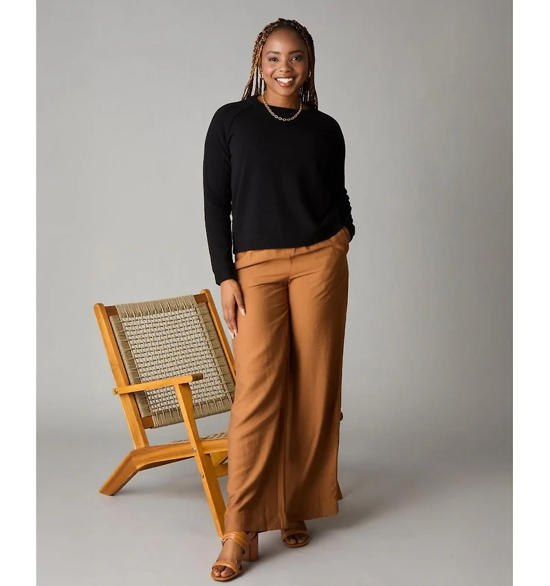 LuxLined Women's Itch-Free Merino Wool Crewneck Sweater with Soft Inner Lining