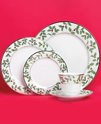 Noritake Holly and Berry 40-Pc. Dinnerware Set, Service for 8