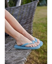 Feelgoodz Women s Classicz Core Natural Rubber Flip-Flop Thong Sandals