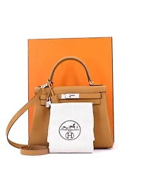 Pre-Owned Hermes Kelly 28 Handbag Verso Evercolor with Palladium Hardware