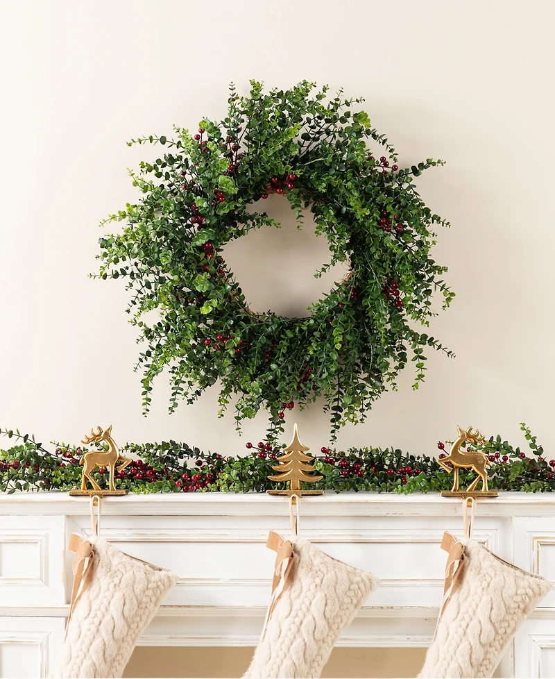 Glitzhome 28" Polyethylene Christmas Dripping Eucalyptus Wreath with Berries
