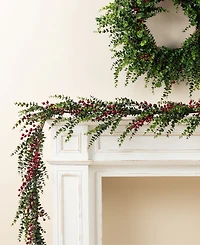 Glitzhome 6 ft Polyethylene Christmas Dripping Eucalyptus Garlands with Berries, Set of 2