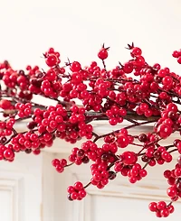 Glitzhome 6 ft Plastic Christmas Berries Garland