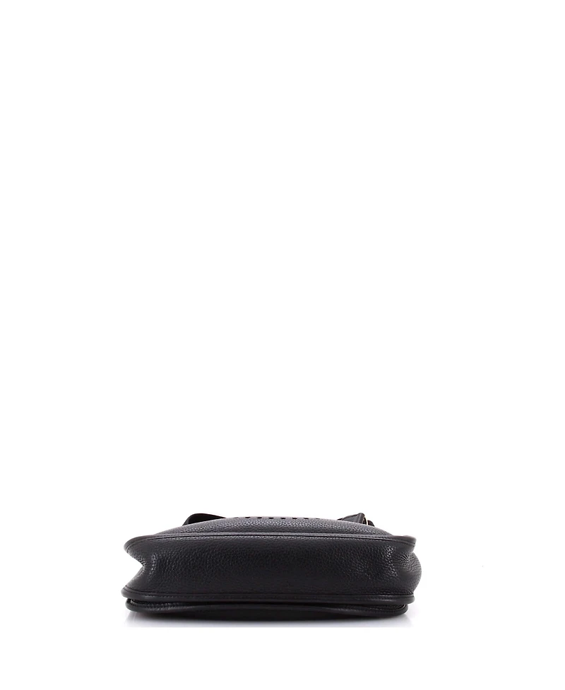 Pre-Owned Hermes Pm Evelyne Bag Gen Ii Clemence