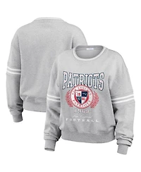 Wear by Erin Andrews Women's Heather Gray New England Patriots Pullover Sweatshirt