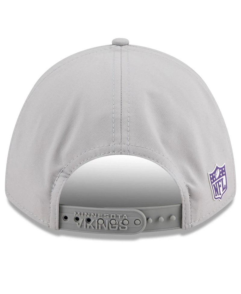New Era Men's Minnesota Vikings 2025 Sideline M-crown 9FORTY Adjustable Hat