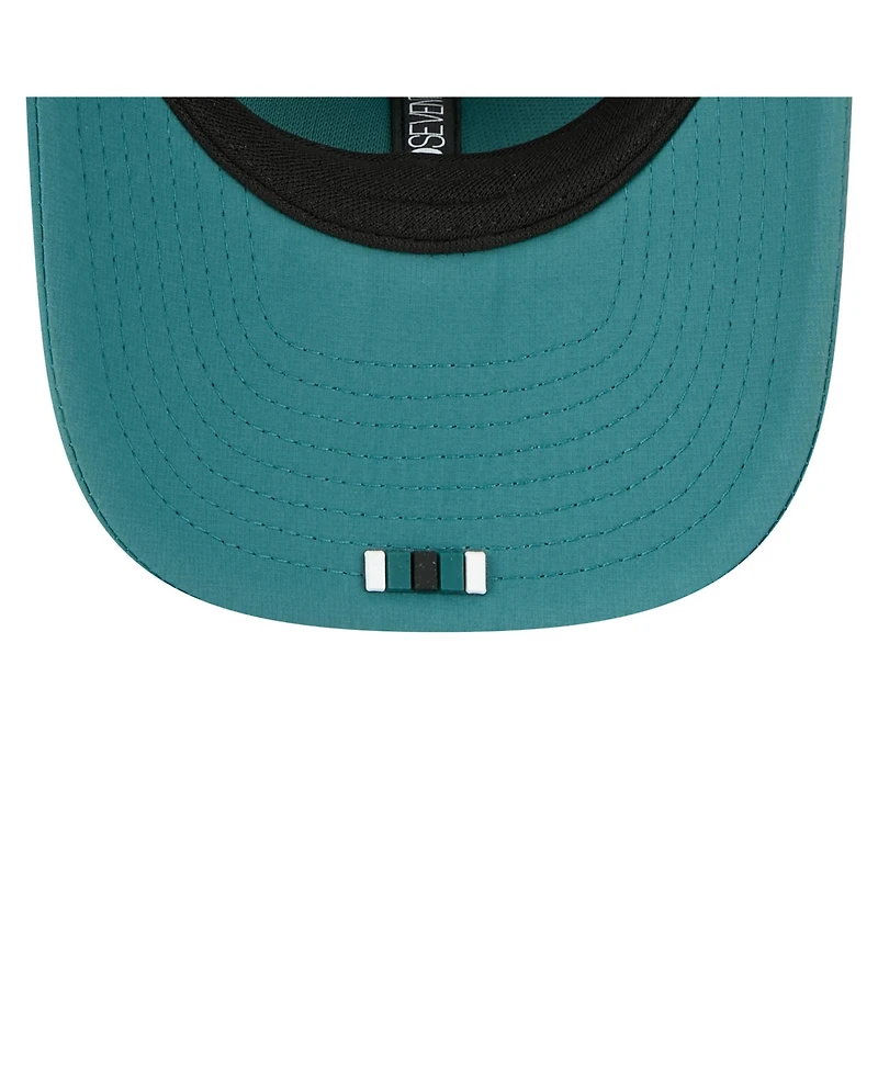 New Era Men's Green Philadelphia Eagles 2025 Sideline 9SEVENTY Trucker Adjustable Hat