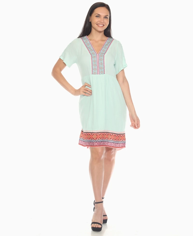 White Mark Women's Short Sleeve Embroidered V-Neck Shift Dress