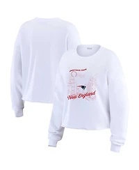 Wear by Erin Andrews Women's White New England Patriots Postcard Cropped Long Sleeve Top