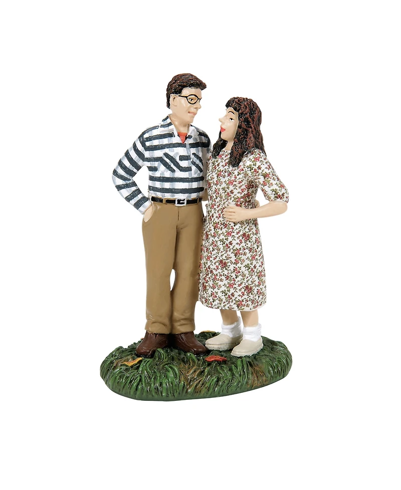 Department 56 Village Mr. & Mrs. Maitland Accessory