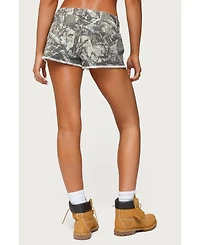 Edikted Womens Joyce Camo Low Rise Denim Shorts