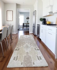 Dalyn Lorenzo LN5 2'3"x7'6" Runner Area Rug