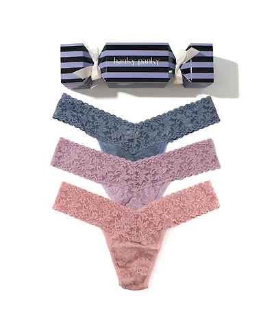 Hanky Panky Women's Signature Lace Low Rise Pack Thong Underwear