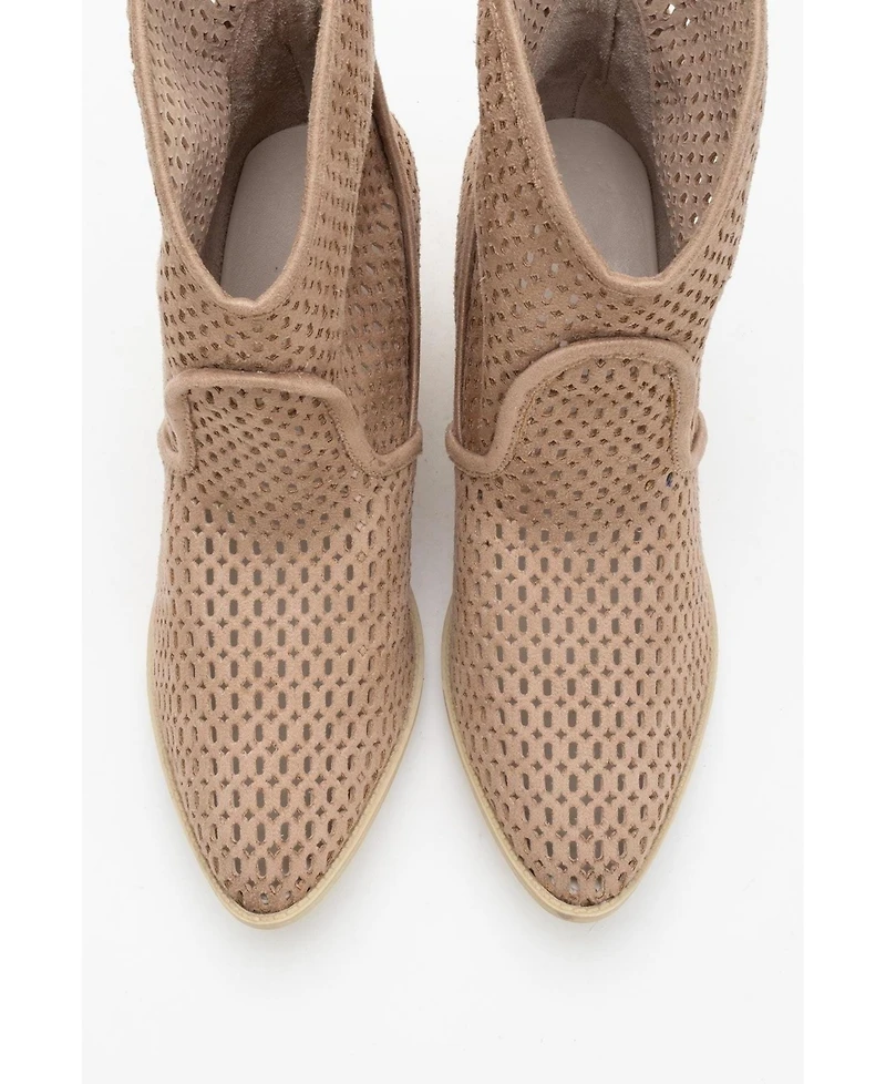 Prologue Shoes Pera Block Heel Boot (Women)