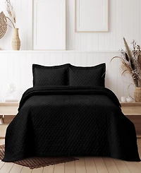 Tribeca Living Brisbane Microfiber Solid Oversized Quilt Set