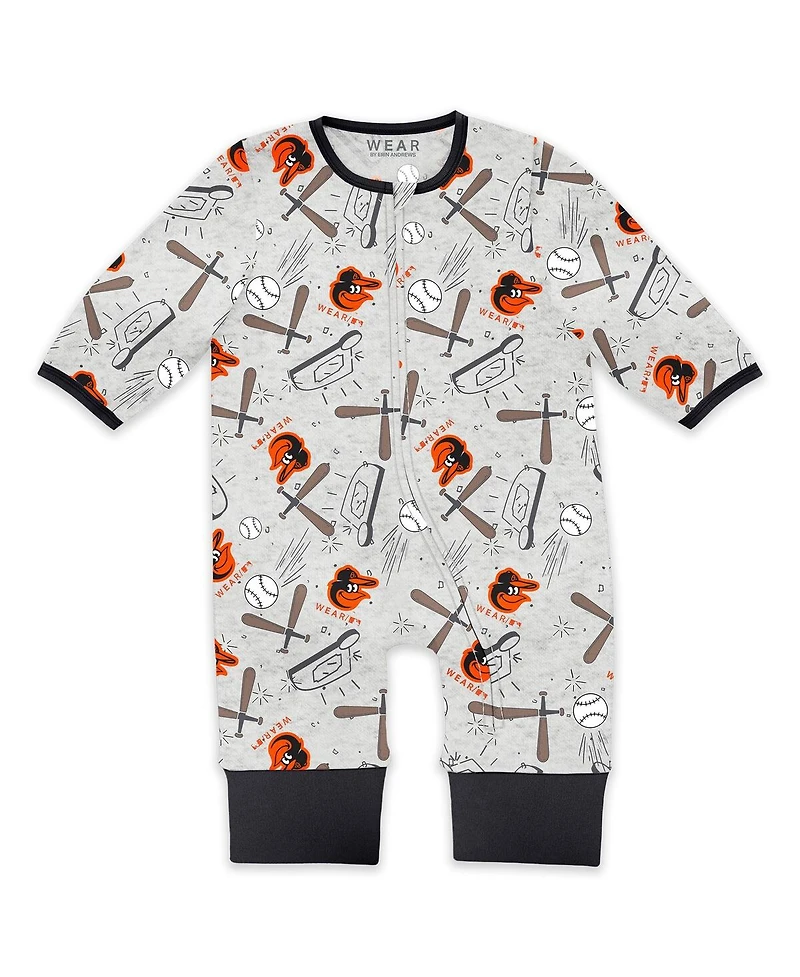 Wear by Erin Andrews Baby Boys and Girls Heather Gray Baltimore Orioles Sleep Play Full-Zip Sleeper Bib Set