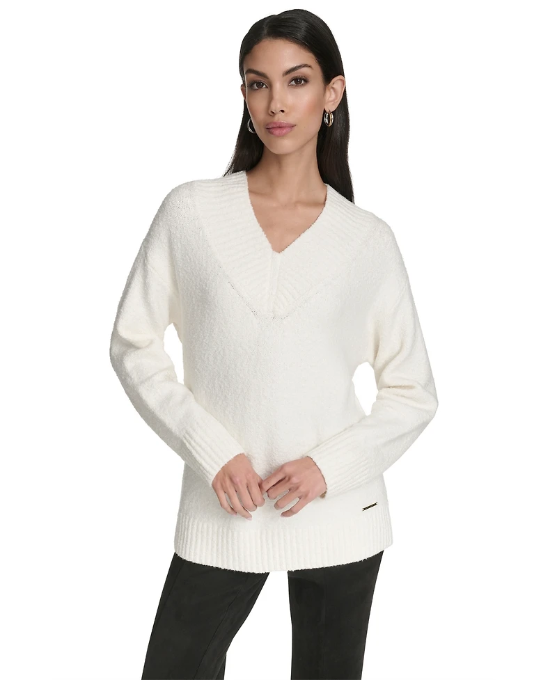 Halston Women's Chunky Boucle Long Sleeves Sweater
