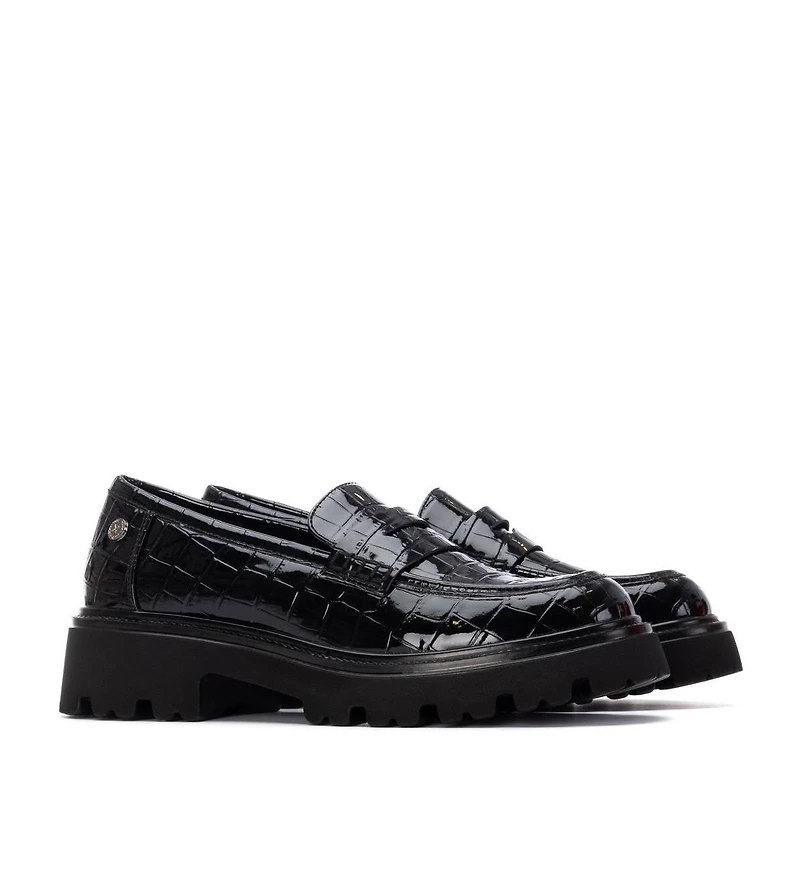 Women's Patent Leather Casual Moccasins By Xti