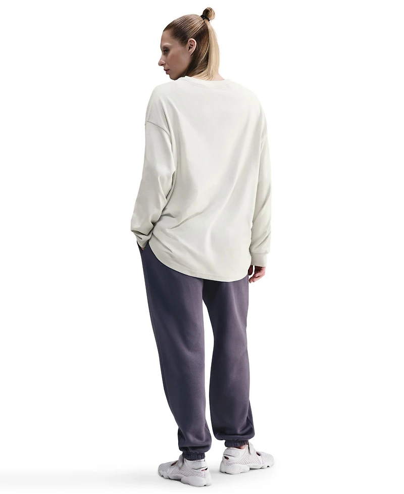 Nike Women's Oversized Long Sleeve T-Shirt