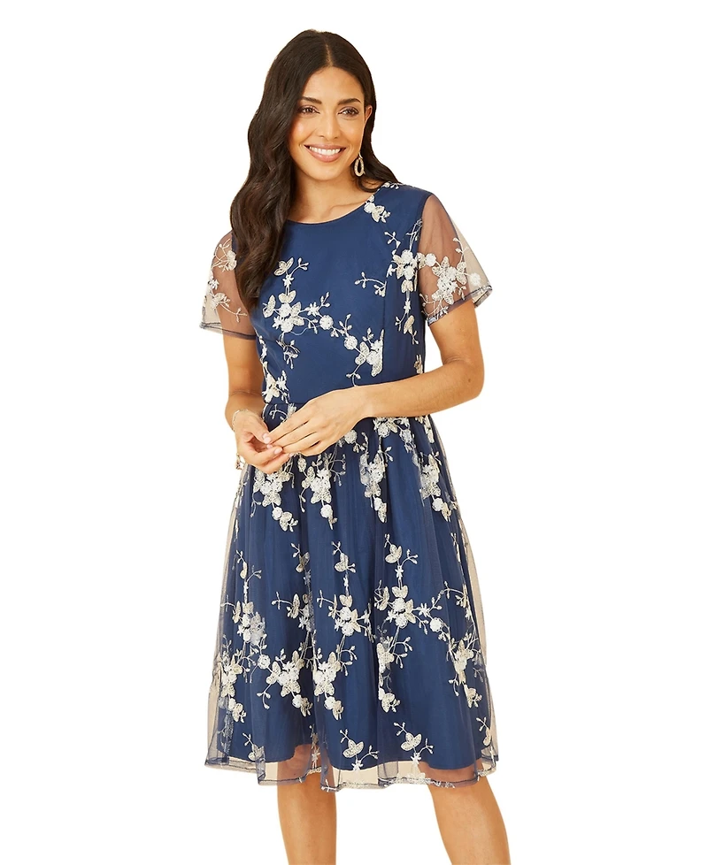 Yumi Women's Embroidered Floral Skater Dress