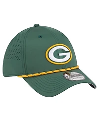 New Era Men's Green Bay Packers Perforated 39THIRTY Flex Hat