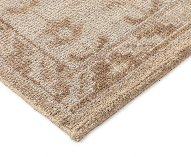 Obeetee Tuscany Neeman 2'6"x8' Runner Area Rug