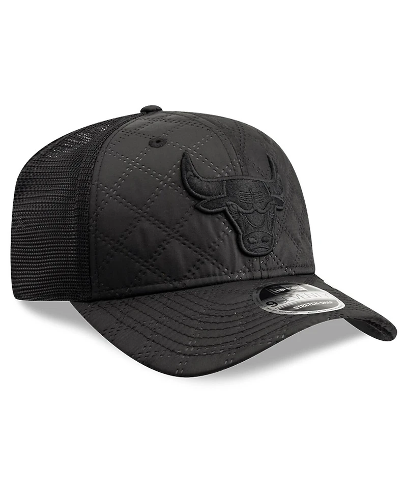 New Era Men's Black Chicago Bulls Quilted Nylon 9SEVENTY Trucker Adjustable Hat