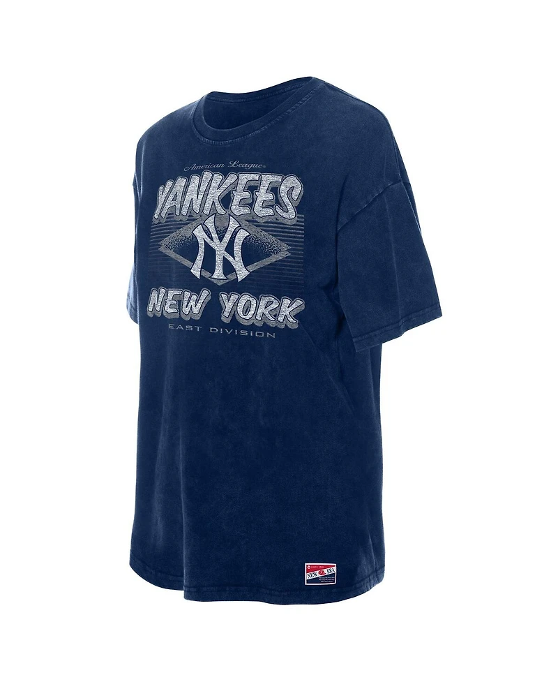 New Era Women's Navy New York Yankees Mineral Wash Oversized T-Shirt
