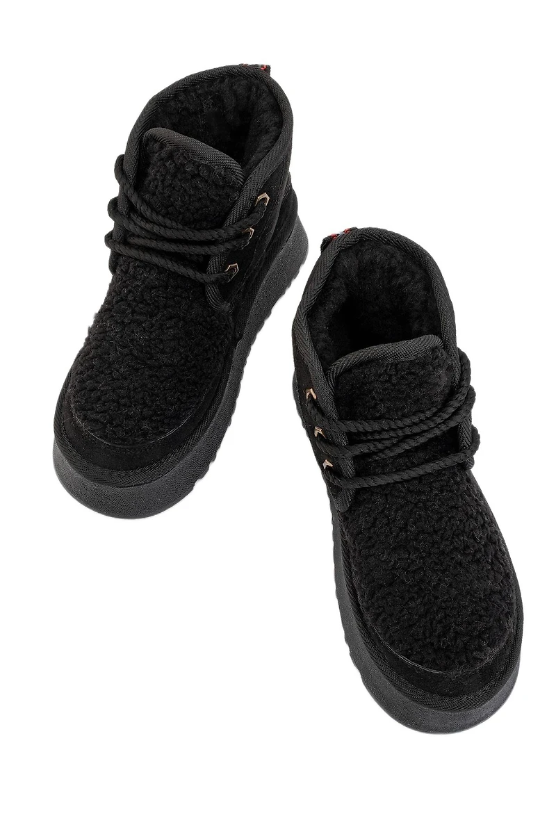 Prologue Shoes Tyson Lace Up Boot (Women)