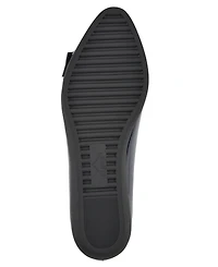 Cliffs by White Mountain Women's Miliani Ballet Flat