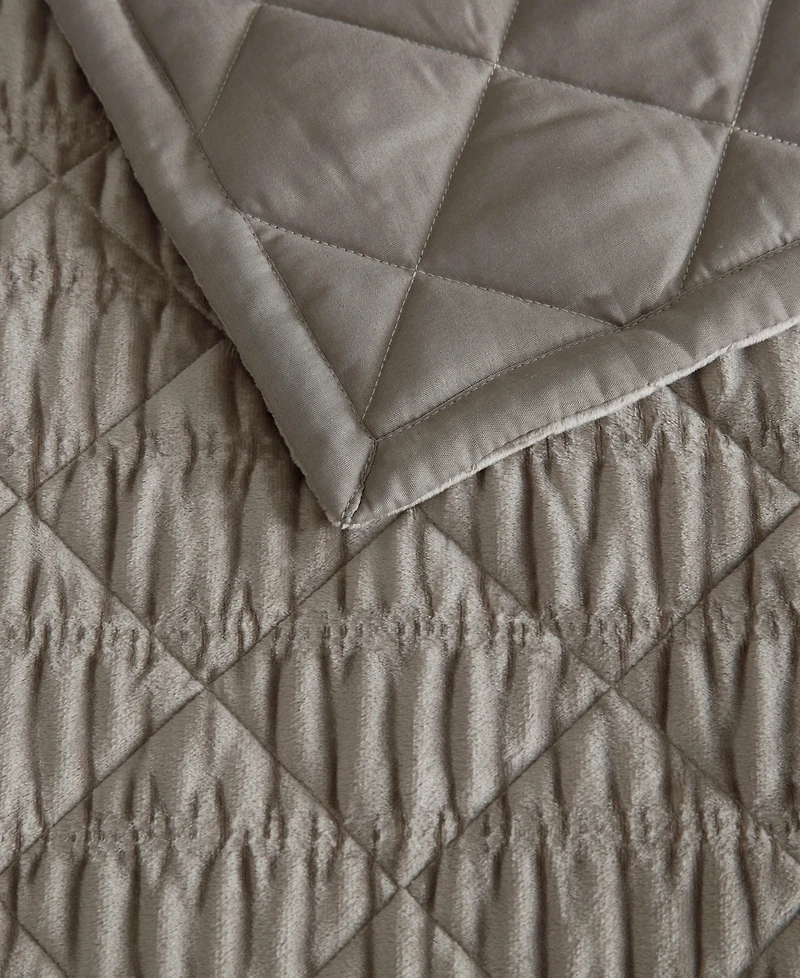 Vera Wang Solid Crushed Velvet 3-Pc. Quilt Set