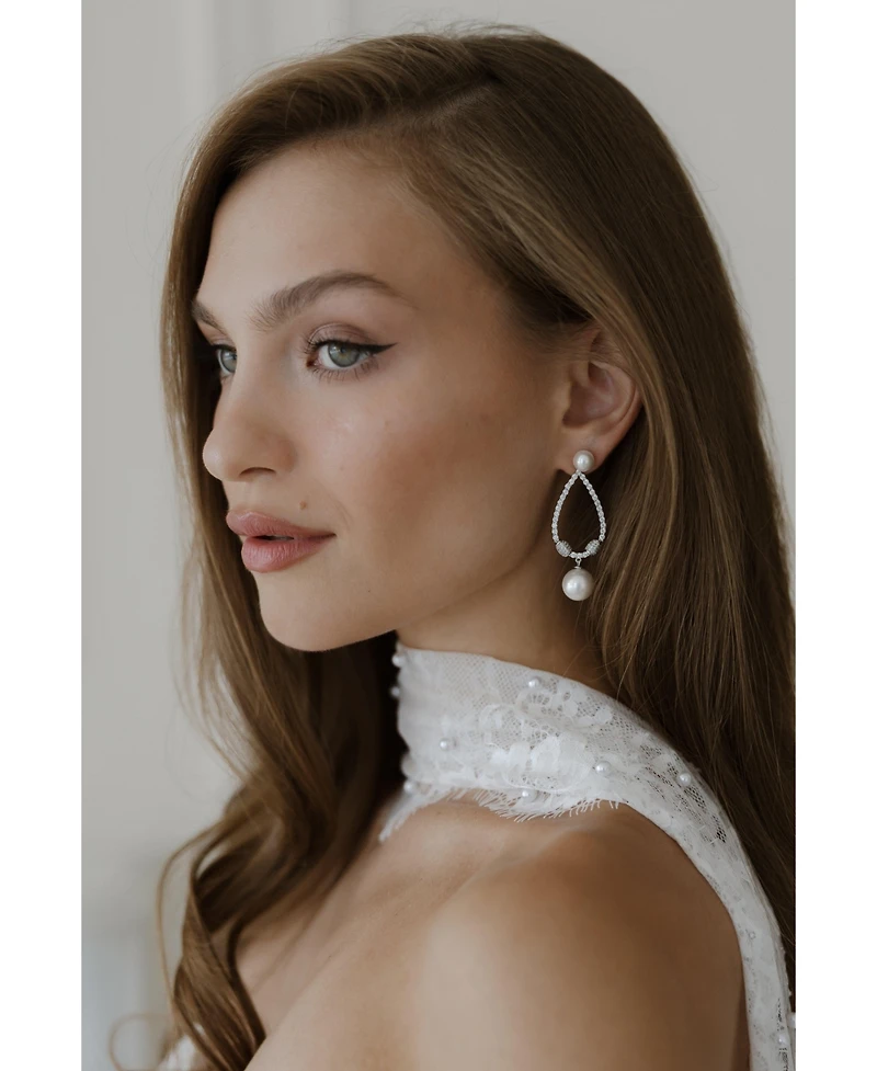 Untamed Petals Muse Pearl Drop Earrings